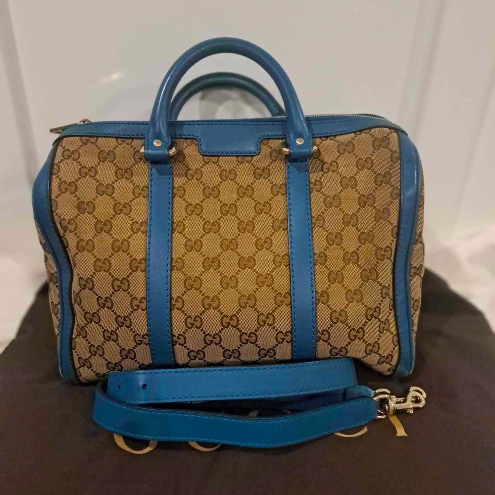 Gucci bag authentic